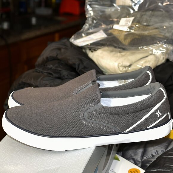 Hurley Men's Canvas Slip-on  Sneakers - Picture 2 of 5